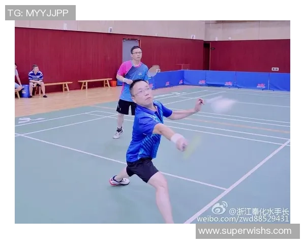 足球明星精彩吊球技巧视频集锦助你提升球技与观赏乐趣